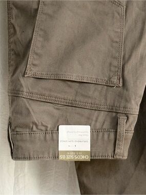 NWT Chicos Girlfriend Slim Leg Ankle Pants 0.5 S Taupe Stretch Cotton Chinos